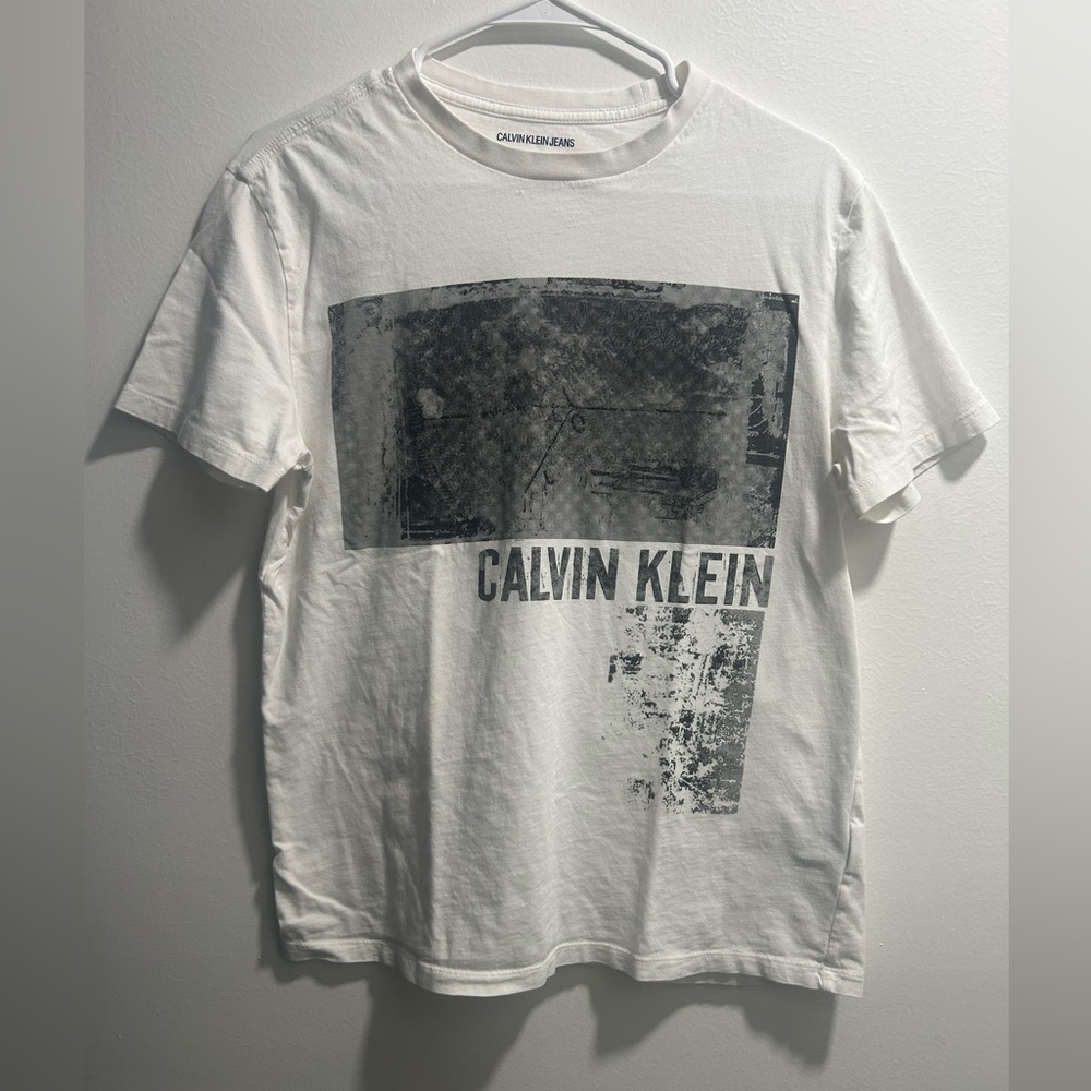 Calvin Klein Jeans White T-Shirt with Gray Logo Design